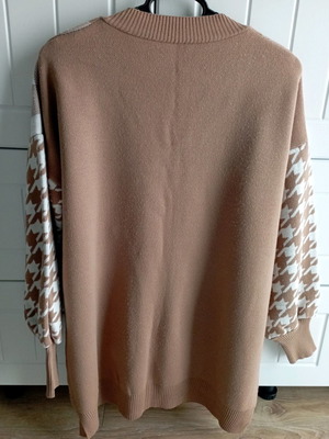 Knitted blouse used, one size