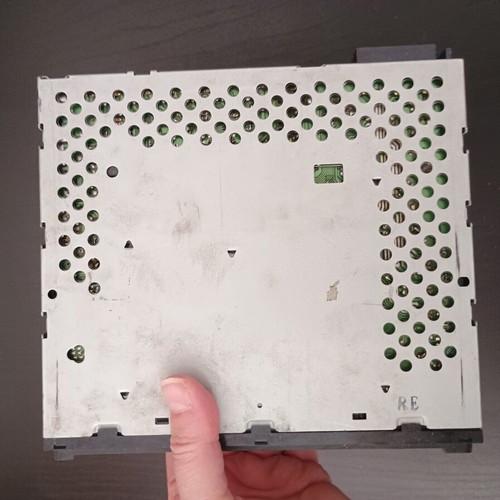 Car radio PU-2312A model 46804666 used without front panel