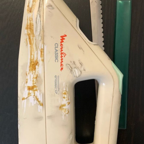 Moulinex electric knife used with worn yellow rubber