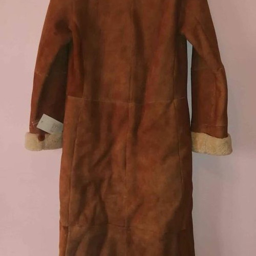 Muton coat new, very warm, size Medium, camel color