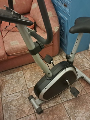 Oxford Home Pro FIT-100 Magnetic Upright Exercise Bike like new