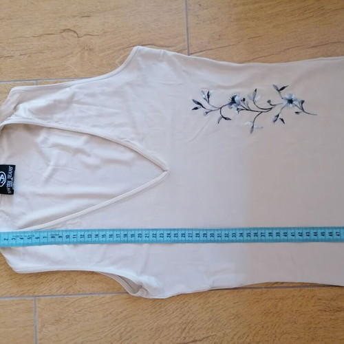 Swish jeans top S/M, beige with floral detail