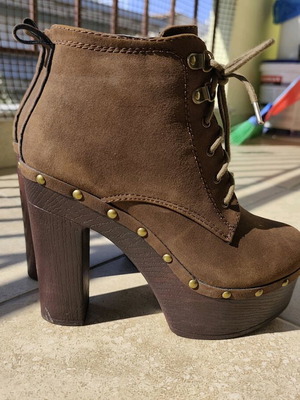 Brown high platform ankle boots size 38 like new