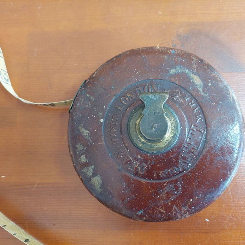 London Maker Dean English measuring tape used
