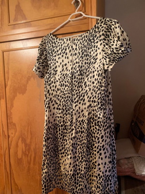 Marks & Spencer dress new, beige with black dots, size XL