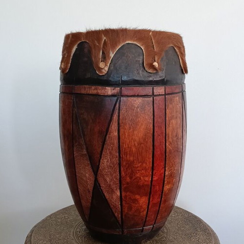 African Tarambuka Drum new, natural leather and wood