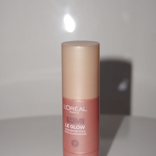 LoReal Lumi Glow Highlighter Stick new, shade 630 Glowy Crème Chic