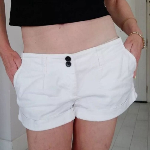 Benetton Vintage Low-Rise Shorts Size S Like New, White Cotton