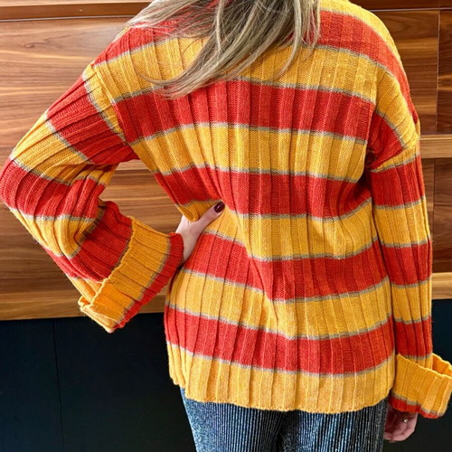 Iraida sweater orange, like new, one size with gold buttons