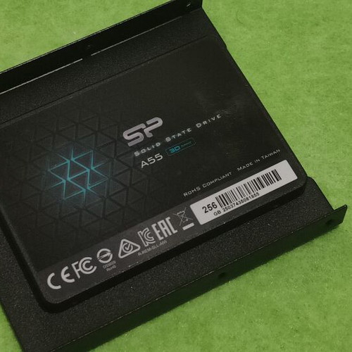 Silicon Power Ace A55 256GB 2.5" SATA III SSD with 3.5" mounting bracket