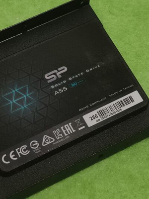 Silicon Power Ace A55 256GB 2.5" SATA III SSD with 3.5" mounting bracket