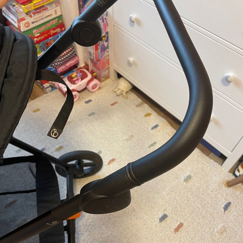 Stokke Beat stroller with carry cot like new, with boxes and instructions