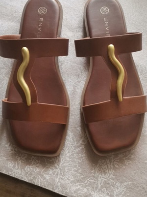 Envie flat sandals tan like new, size 38