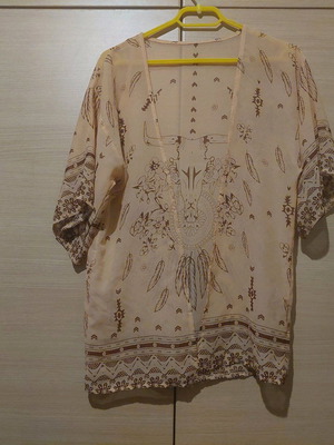 Beige brown kimono tunic like new, size Small/Medium