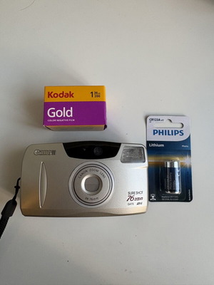 Canon Sure Shot 76 Zoom Date AF film camera with Kodak Gold and Philips battery