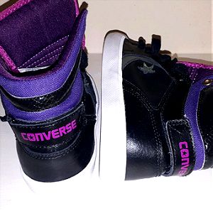 Converse sneakers (νούμερο 36) μαύρα και μωβ