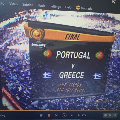 UEFA Euro 2004 Official Review DVD like new, authentic