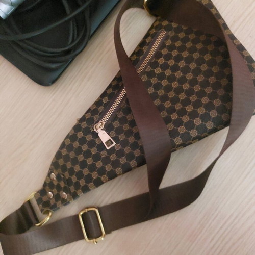 Women's crossbody bag new with 3 compartments and adjustable strap