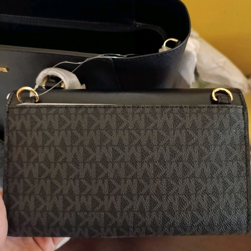 Τσάντα Michael Kors Charlotte 3 σε 1 καινούργια, μαύρη με χρυσαφί λεπτομέρειες