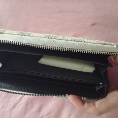 White-beige wallet new, unused