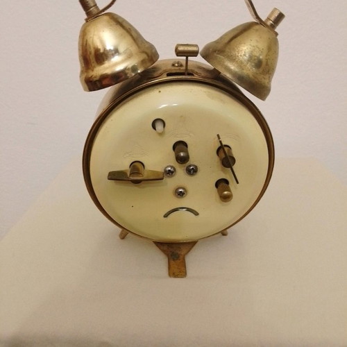 Treasure wind-up alarm clock vintage, used