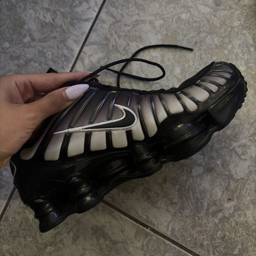 Nike Shox TL shoes like new, size 40.5, black and white