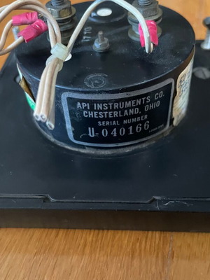 API Instruments Co Voltmeter AC 0-10 Amperes