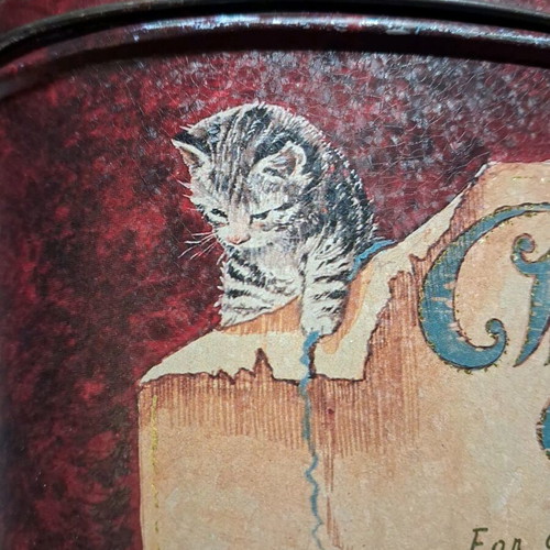 Vintage metal tin Wilson's The Nostalgia Collection like new
