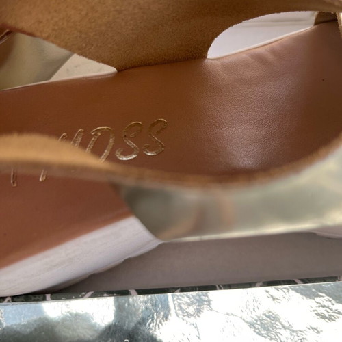 Chrysa leather sandals size 36 like new, gold