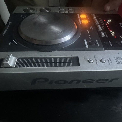 CDJ 200 Pioneer DJ equipment new