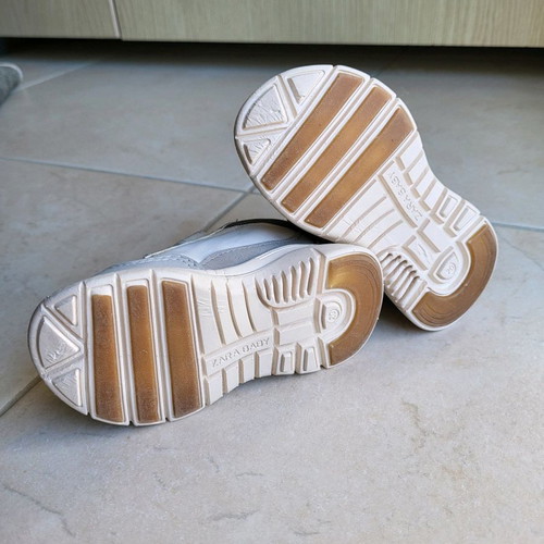 Unisex sneaker zara size 21