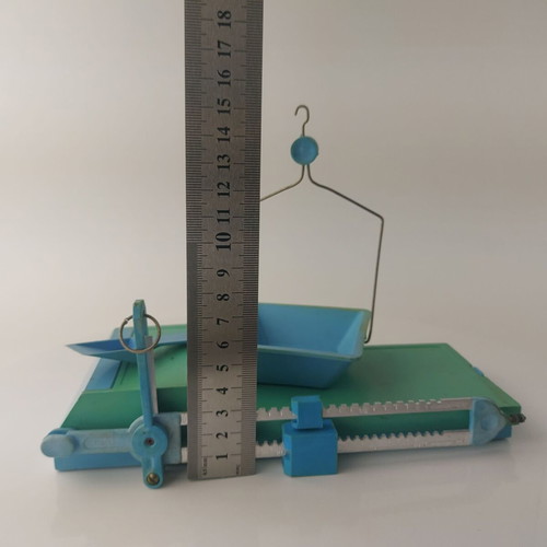 Old Soviet kitchen scale 1-50 g used, in box