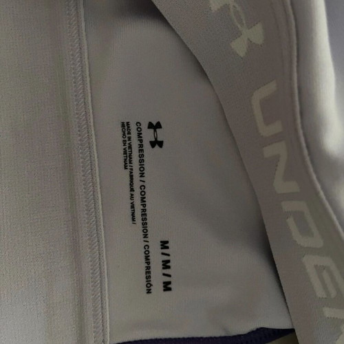 Under Armour sports bra new, size M, grey