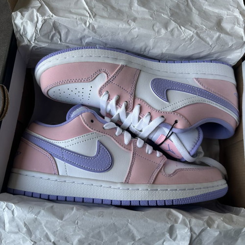 Nike Air Jordan 1 Low SE Arctic Punch Purple Pulse brand new