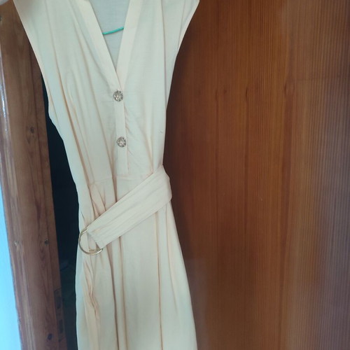Zara dress like new, yellow with gold details and pockets