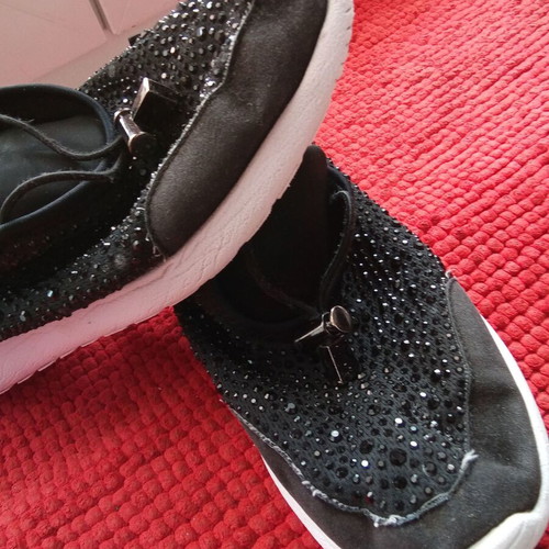 Fred women's black sneakers with rhinestones and white sole
