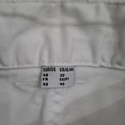 White denim pants like new, silver button, sizes S and M