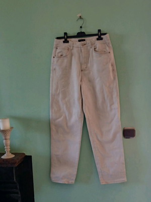 Massimo Dutti beige ecru jeans size 40 like new