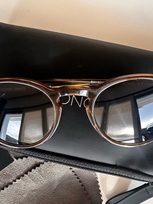 Komono The Aston Grand sunglasses used, brown