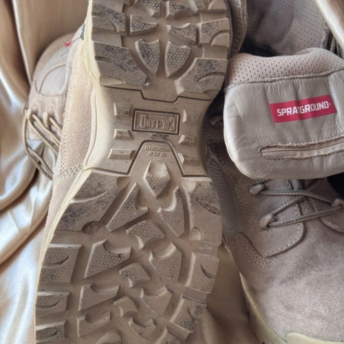 Sprayground Fuerza Cobra boots like new, beige, size 44