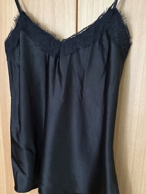 Τιραντάκι lingerie μέγεθος L μαύρο σατέν σαν καινούργιο