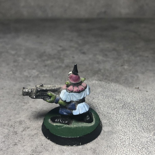 Warhammer 40K 90s Ork Gretchen plastic figure