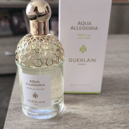 Guerlain Aqua Allegoria Nerolia Vetiver Eau de Toilette 125 ml like new, 2 sprays missing