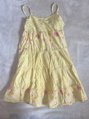 Girls yellow sundress like new for 122/128 cm