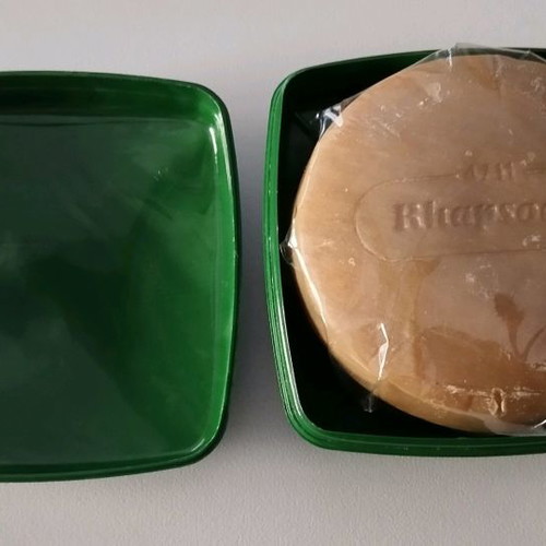 Vintage Savon de luxe Rhapsodie au parfum de mousse des bois No.8594 soap new