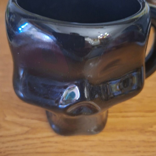 Magic Mug Flying Tiger Copenhagen color-changing skull design like new