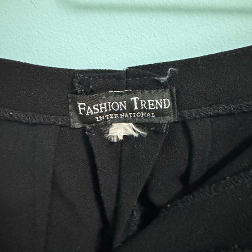 Black fabric pants Fashion Trend International used, size L 40 12