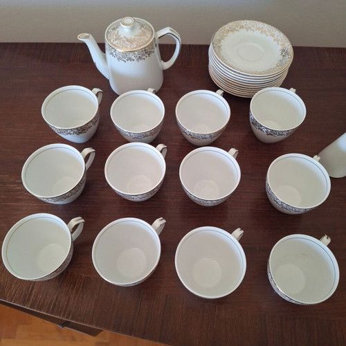 Vintage Alfred Meakin Glo-White Ironstone Serving Set 77 pcs like new