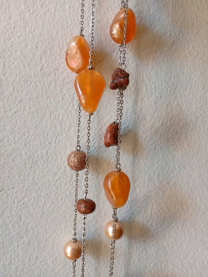 Necklace 79cm like new, long multilayer with agate and amber