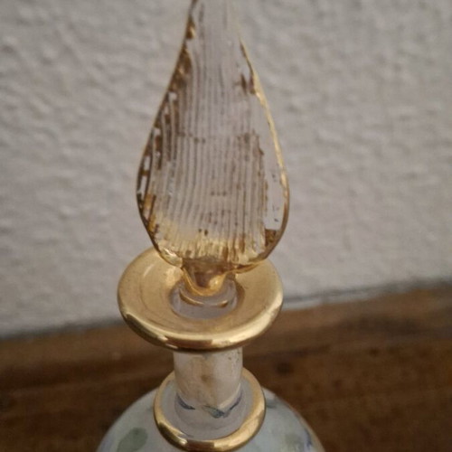 Set of 2 glass perfume bottles like new, decorative